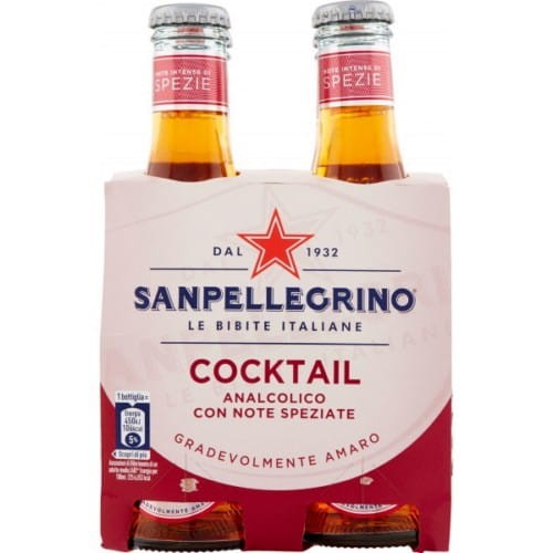 San Pellegrino Cocktail występuje w zestawach po 4 i po 24 butelki