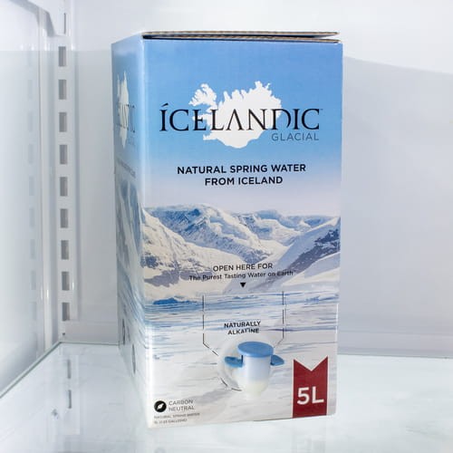 Karton 5 litrów idealnie zmieści się na półce w lodówce