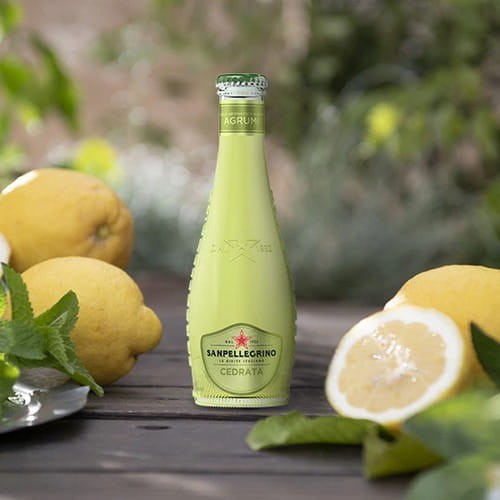 San Pellegrino Cedrata to kultowy włoski napój gazowany w szklanej butelce o pojemności 200 ml