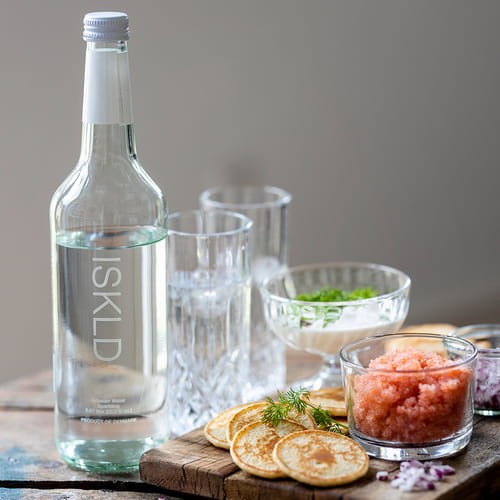 Piekny design butelki wody Iskld