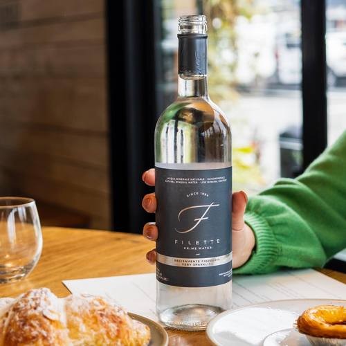 Filette to jedna z najczystszych wód na świecie, krystalicznie czysta u źródła w Guarcino