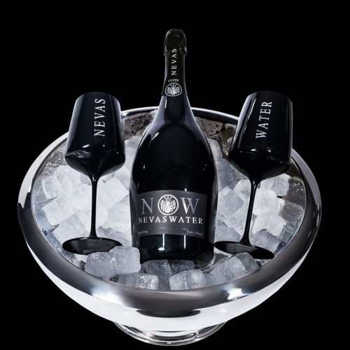 woda Nevas artezyjska w szklanej butelce, Nevas glass