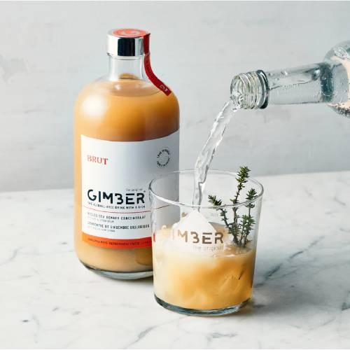 Napój Gimber został zaprojektowany tak, aby był koncentratem smaku i orzeźwienia, z zaskakującym dodatkiem.