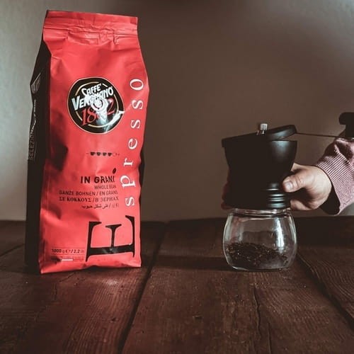 Idealnie nadaje się do parzenia w ekspresach ciśnieniowych oraz tradycyjnych zaparzarkach domowych.