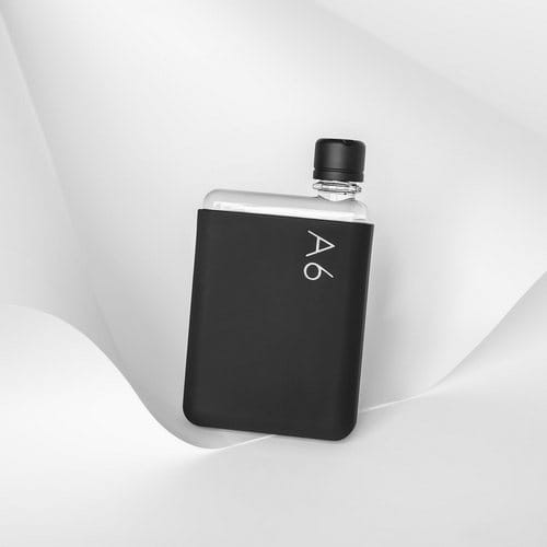 Memobottle to stylowe i ekologiczne rozwiązanie zaprojektowane tak, aby idealnie wpasować się w Twoje codzienne życie.