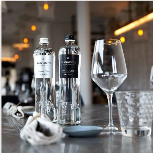 San Benedetto w wersji Antica Fonte della Salute – Millennium Water to esencja włoskiej czystości i równowagi.