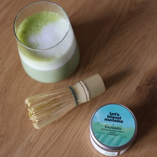 Let’s Blend Zestaw Premium do Matcha Latte to kompletny pakiet do przygotowywania idealnej matchy w domu - zarówno w wersji klasycznej, jak i latte.