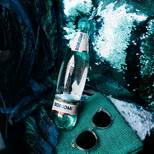 Gruzińska woda Borjomi w plastikowej butelce