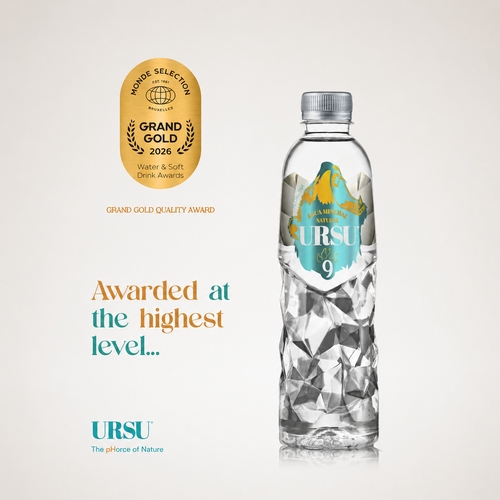 Woda URSU9 wynagrodzona Grand Gold Monde Selection