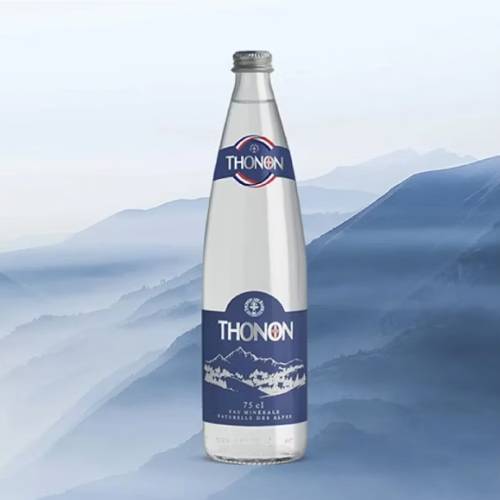 Thonon ma niską zawartość składników mineralnych. Idealna równowaga minerałów i niezbędnych pierwiastków śladowych sprawia, że Thonon to czysta woda o zbilansowanym składzie mineralnym.