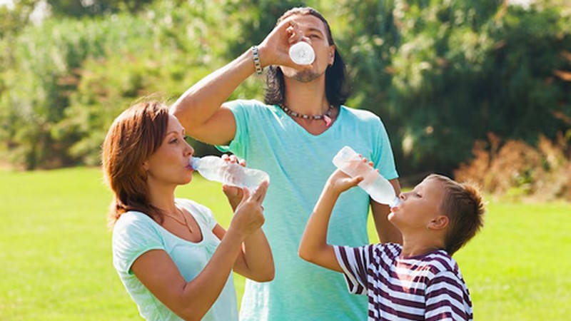 Dlaczego dzieci nie lubią pić wody
