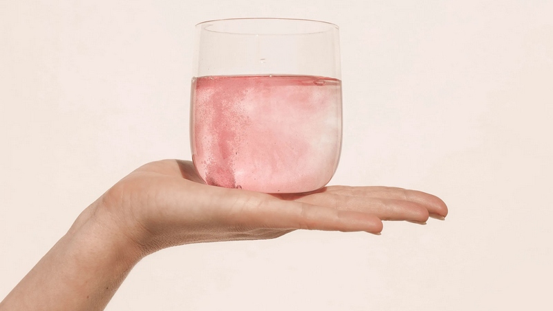 Co najlepiej nawadnia organizm? Ranking napojów, jak się nawodnić?